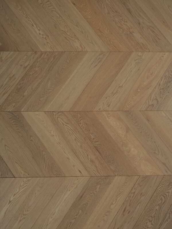 15mm european oak chevron Flooring beach oak