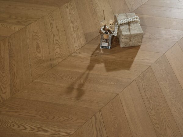 15mm european oak chevron Flooring tan oak