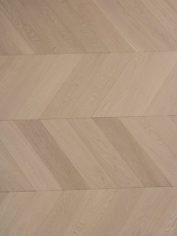 15mm european oak chevron Flooring white oak