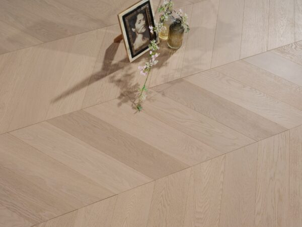 15mm european oak chevron Flooring white oak